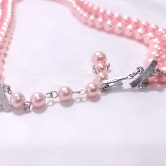 Vintage Faux Pearl Necklace Tiered Graduated Barbie Pink Wilma Costume Jewelry - Picture 4 of 7